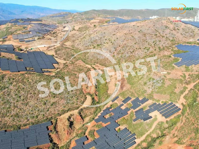 Proxecto de estación fotovoltaica terrestre de 60 MWp de Yunnan