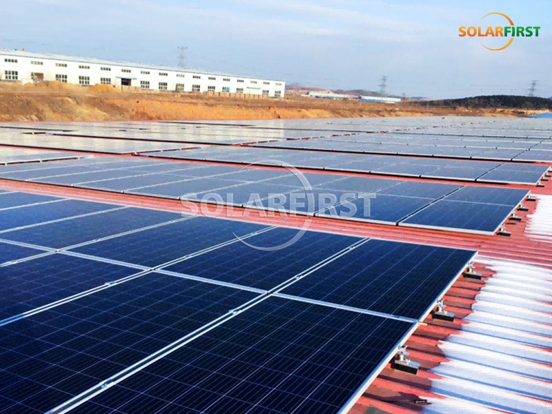 5.6MWp Metal Tile Roof Mount in China