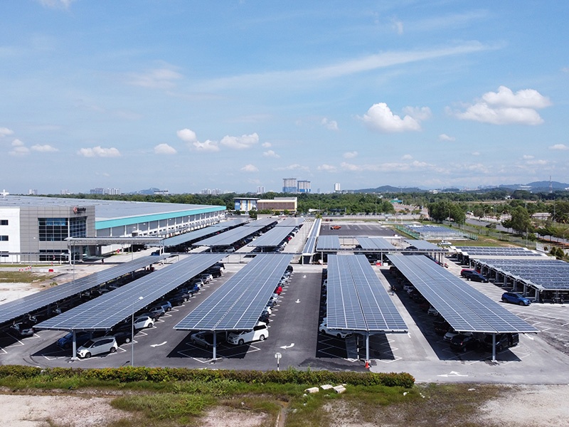 Waterproof carbon steel cantilever carport: Innovative drainage, space optimization