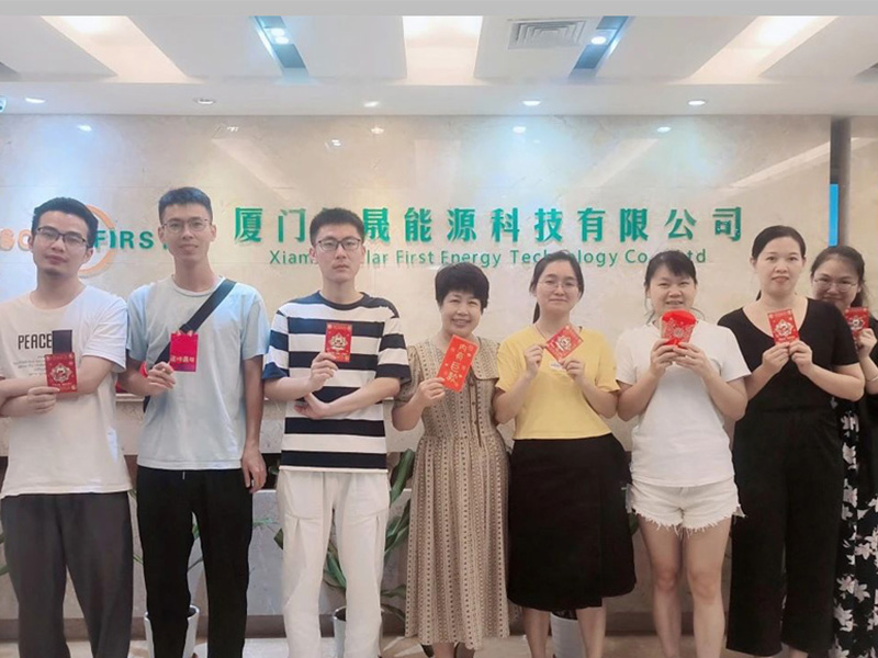 Gamble for Good Luck, Celebrate Mid-Autumn Festival: Xiamen Solar First Energy Company Successfully Holds Mooncake Gambling Event